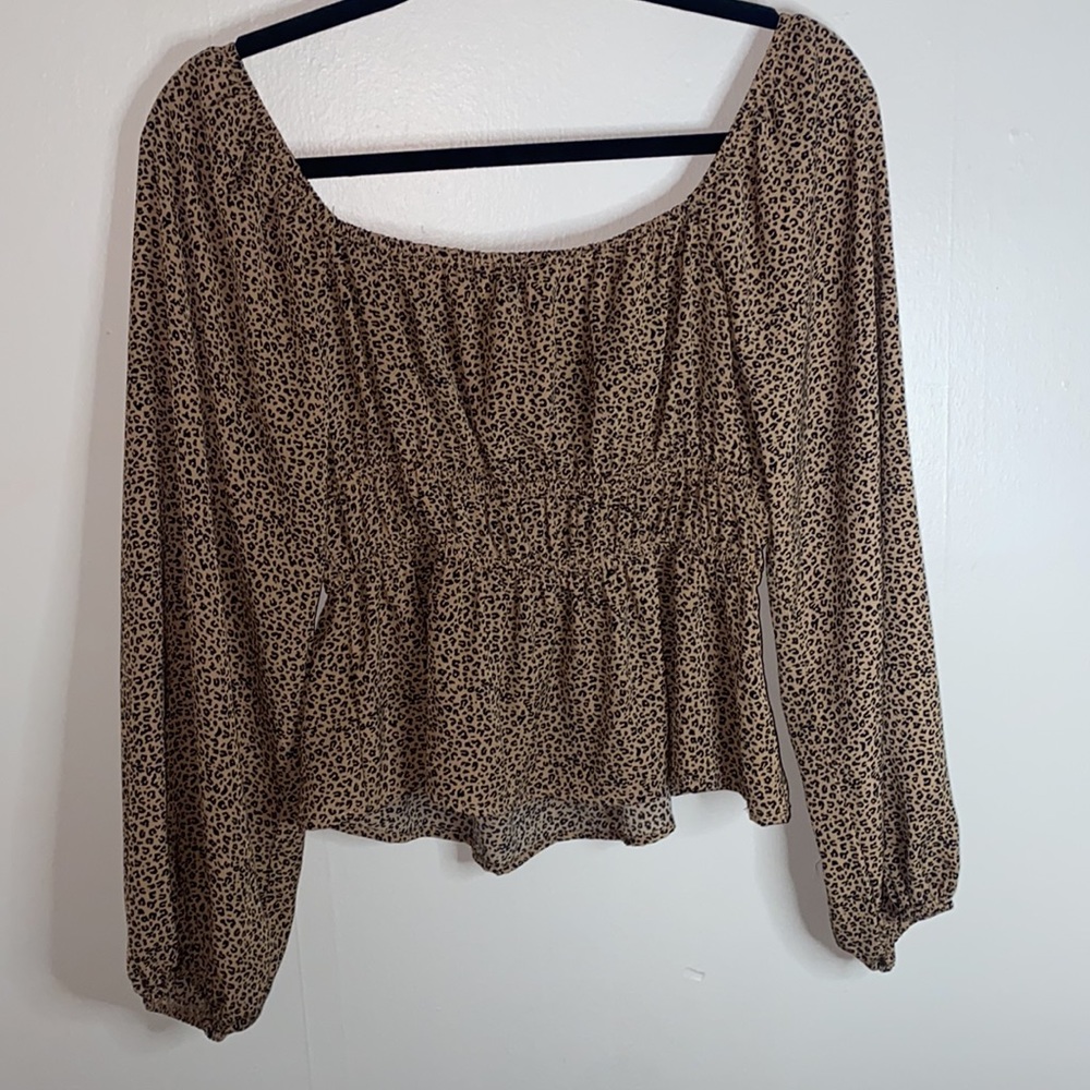šļøCheetah flowy top! - Picture 6 of 6